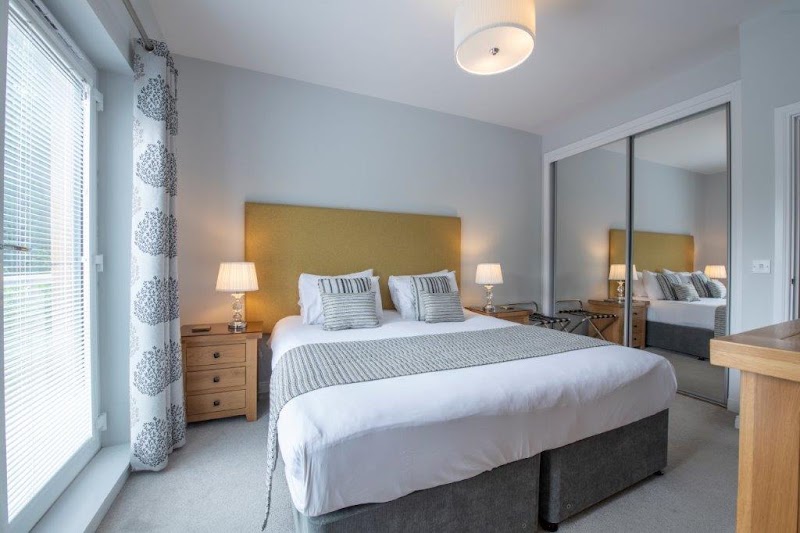 Inverness City Suites - Luxury Serviced Apartments - Inverness City Suites - Luxury Serviced Apartments, 2-7 High St, Inverness IV1 1HY, UK