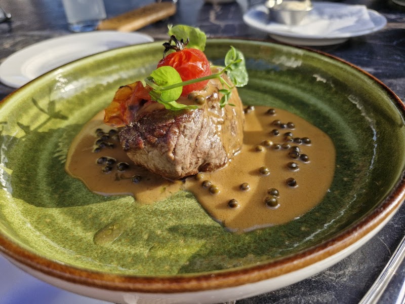 Restaurant Het Oude Veerhuis - Restaurant Het Oude Veerhuis Molendijk 1, 5324 BC Ammerzoden, Netherlands