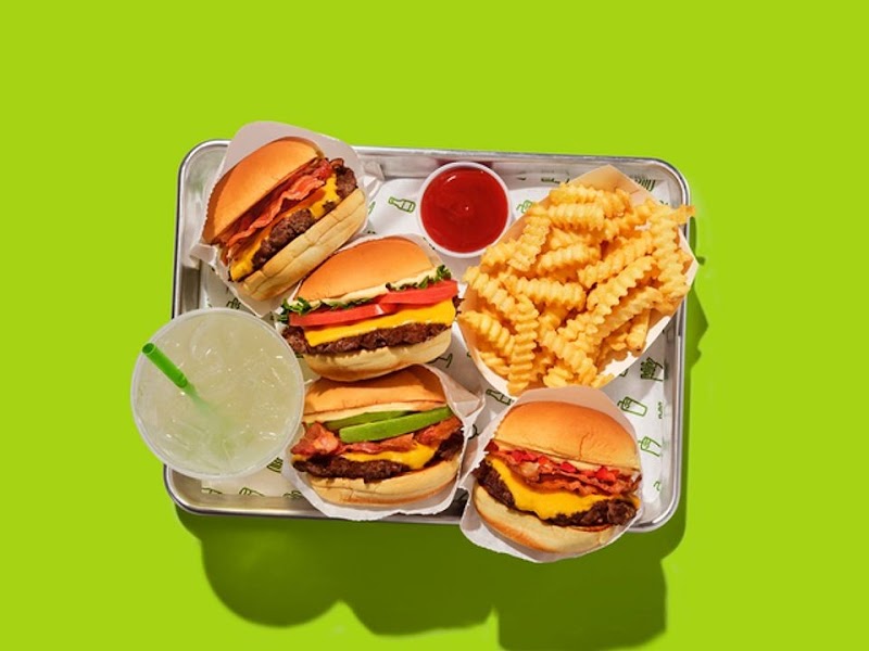 Shake Shack Downtown Los Angeles - Shake Shack Downtown Los Angeles 400 W 8th St, Los Angeles, CA 90014, USA