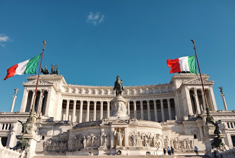 Rome Local Experience - Golf Cart Tours - Rome Local Experience - Golf Cart Tours, Via di S. Francesco a Ripa, 129, 00153 Roma RM, Italy