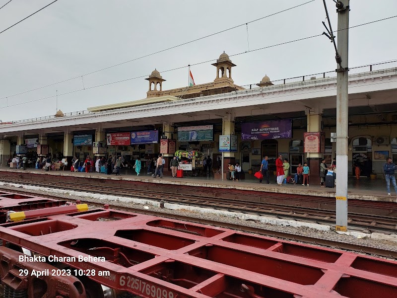 Gwalior - Gwalior, LNUP E, Railway Colony, LNUPE Campus, Thatipur, Gwalior, Madhya Pradesh 474002, India