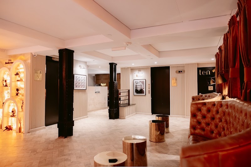 Life Hotel New York - Life Hotel New York 19 W 31st St, New York, NY 10001, USA