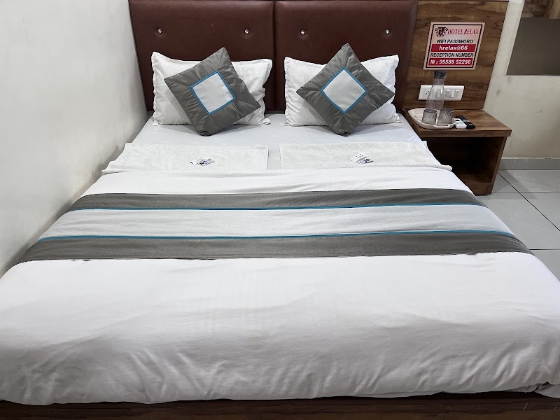 Hotel Relax AC Dormitory - Hotel Relax AC Dormitory, 2nd floor, Jasvant Chambers, near Sidi Saiyyed Ni Jali, Old City, Lal Darwaja, Ahmedabad, Gujarat 380001, India