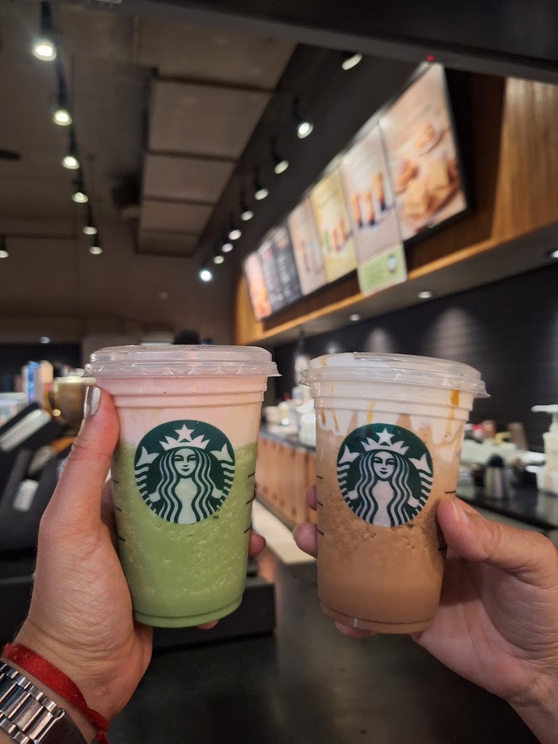Starbucks - Starbucks, Av. Paulista, 2.064 - Piso Augusta - Lojas A-1,A-2,A-49 - Baixo Augusta, São Paulo - SP, 01310-928, Brazil