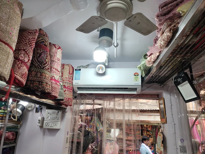Gajalakshmi Lahenga Saree - Gajalakshmi Lahenga Saree, purohit ji ka katla, near diggi katla, Johri Bazar, Bapu Bazar, Biseswarji, Jaipur, Jaipur Nagar Nigam Area, Rajasthan 302003, India