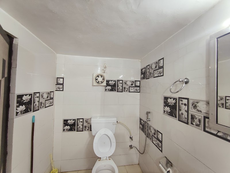 Hotel India - Hotel India, Mall Road, Birla School Rd, Mallital, Nainital, Uttarakhand 263001, India