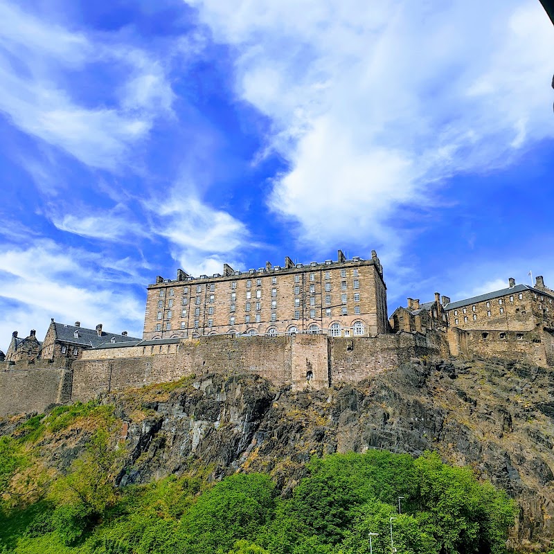 One O’Clock Gun - One O’Clock Gun, Edinburgh EH1 2YT, UK