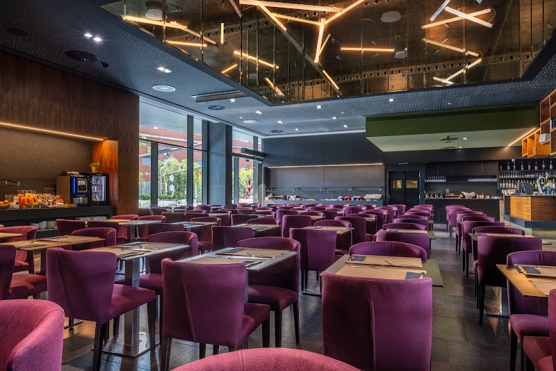 Hotel SB | Plaça Europa - Hotel SB | Plaça Europa Carrer de les Ciències, 11, 13, 08908 L'Hospitalet de Llobregat, Barcelona, Spain