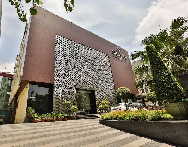 Hotel Silvete - Hotel Silvete 4 A, 4 A, Rana Pratap Marg, opp. National P.G College, Hazratganj, Lucknow, Uttar Pradesh 226001, India