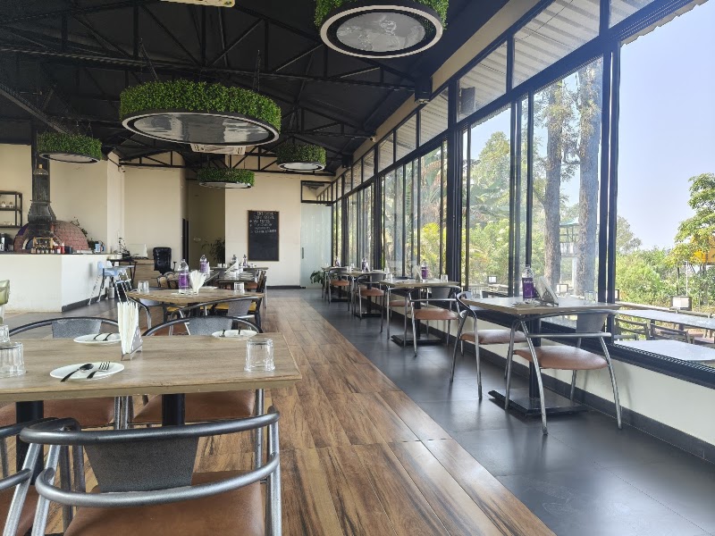 Cafe Cocano Mahabaleshwar - Cafe Cocano Mahabaleshwar Panchgani - Mahabaleshwar Rd, Bhose, Maharashtra 412805, India