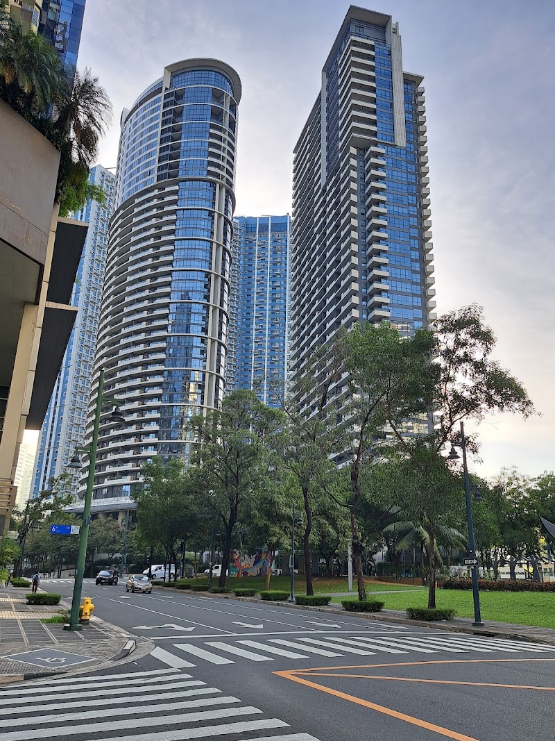 BGC Greenway Park - BGC Greenway Park, 130 McKinley Rd, Taguig, Metro Manila, Philippines