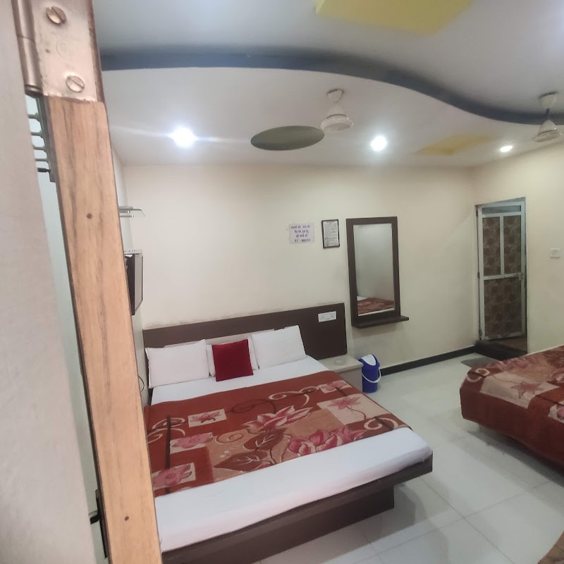 Hotel Hari Om palace - Hotel Hari Om palace Mahakal Ghati, 23/1, Choubis Khamba Marg, Jaisinghpura, Ujjain, Madhya Pradesh 456006, India