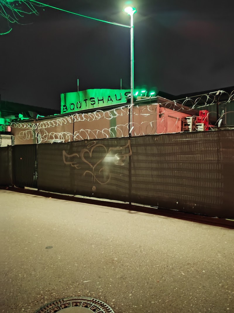 Bootshaus - Bootshaus, Auenweg 173, 51063 Köln-Mülheim, Germany