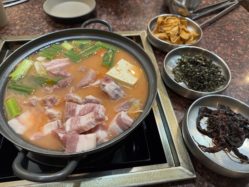 굽돌집 서울시청본점 | Seoul City Hall Korean BBQ | 韓国 焼肉 | 韩式烤肉 - 굽돌집 서울시청본점 | Seoul City Hall Korean BBQ | 韓国 焼肉 | 韩式烤肉, 18 Sejong-daero 14-gil, Jung District, Seoul, South Korea