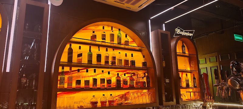 The Hyve Modern Bistro & Cocktail Bar - The Hyve Modern Bistro & Cocktail Bar R1, 3rd floor, Ss Omnia, Sector 86, Gurugram, Haryana 122012, India