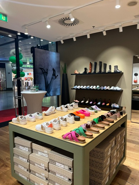 mia shoes - mia shoes Europastraße 1, 5020 Salzburg, Austria