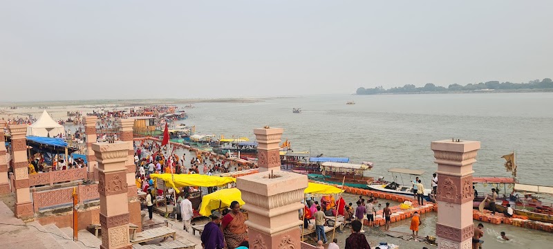 RAM GHAT, ON THE BANK OF RIVER SARAJU - RAM GHAT, ON THE BANK OF RIVER SARAJU Ram Ghat Railway Bridge, Ram Katha Park, Ayodhya, Uttar Pradesh 272129, India