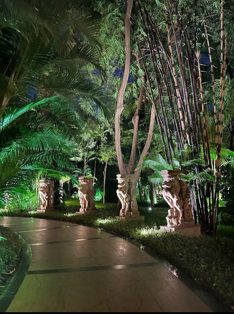 Jamavar - Jamavar Lobby level, The Leela Palace, 23, HAL Old Airport Rd, HAL 2nd Stage, Kodihalli, Bengaluru, Karnataka 560008, India