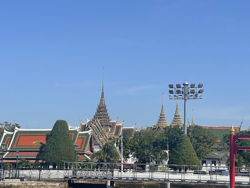 Chao Phraya Tourist Boat N13 Phra Arthit Pier - Chao Phraya Tourist Boat N13 Phra Arthit Pier, N13, Phra Arthit Pier, 98 Thanon Phra Athit, Khwaeng Chana Songkhram, Khet Phra Nakhon, Krung Thep Maha Nakhon 10200, Thailand
