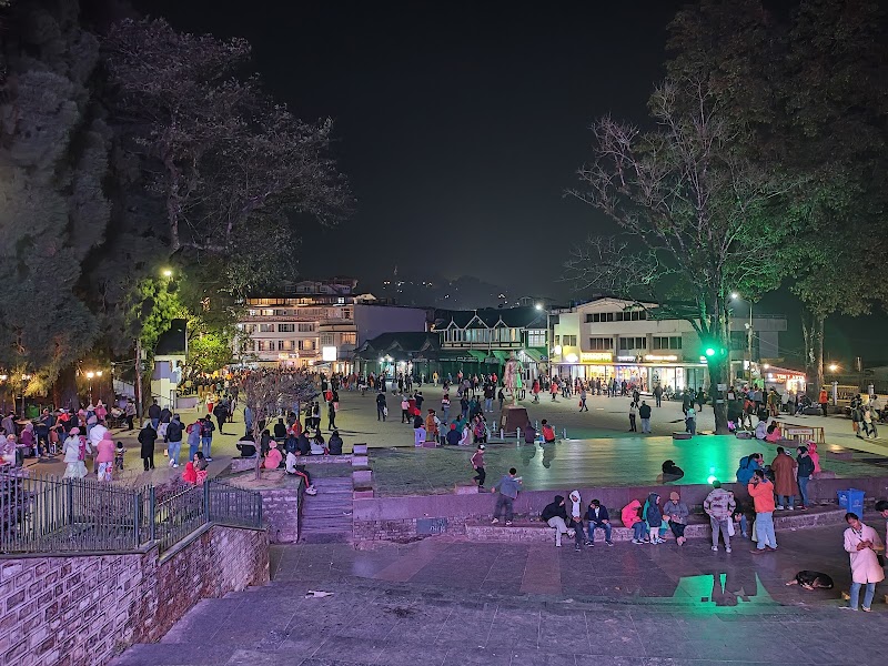 Darjeeling Hotel - Darjeeling Hotel 47, Gandhi Rd, Limbugaon, Darjeeling, West Bengal 734101, India