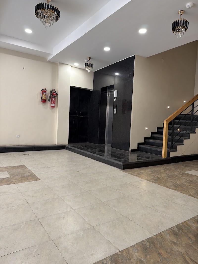 Hotel Kusum Kunj - Hotel Kusum Kunj 31, Khurram Shah Jahan Marg Towards, Gadhapulia square, to, rangbawdi marg, Sakhipura, Ujjain, Madhya Pradesh 456001, India