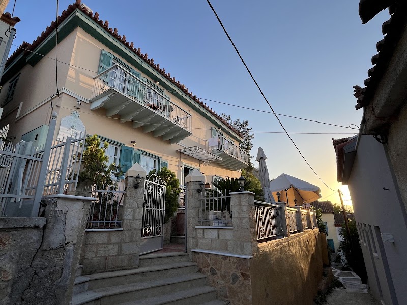 Acronafplia Pension A - Acronafplia Pension A Ευθυμιόπουλου 14, Nafplio 211 00, Greece