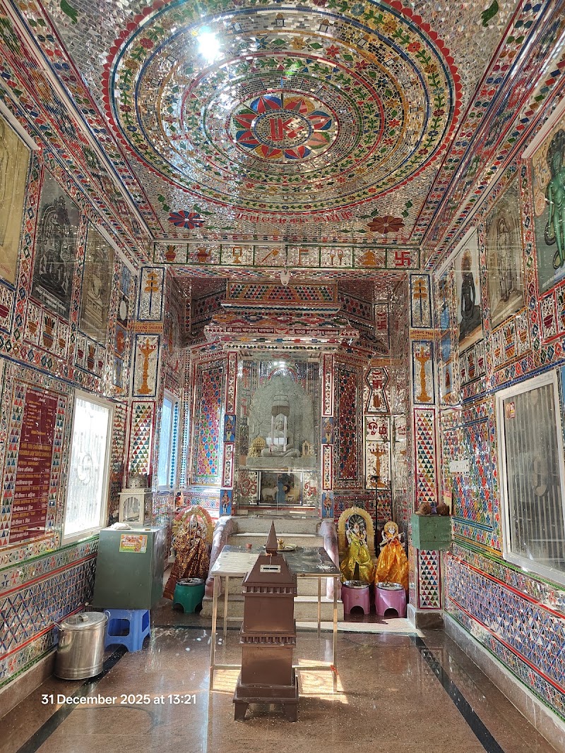 Tamilnadu jain bhavan - Tamilnadu jain bhavan 246X+PQ2, Madhuban Main Rd, sikharjee, Birangara, Jharkhand 825329, India