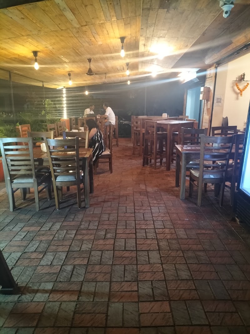 Meet you there - Meet you there Varca, S-2 ground floor, peda uttordoxi, near club Mahindra emerald pump, Varca, Fatrade, Goa 403721, India
