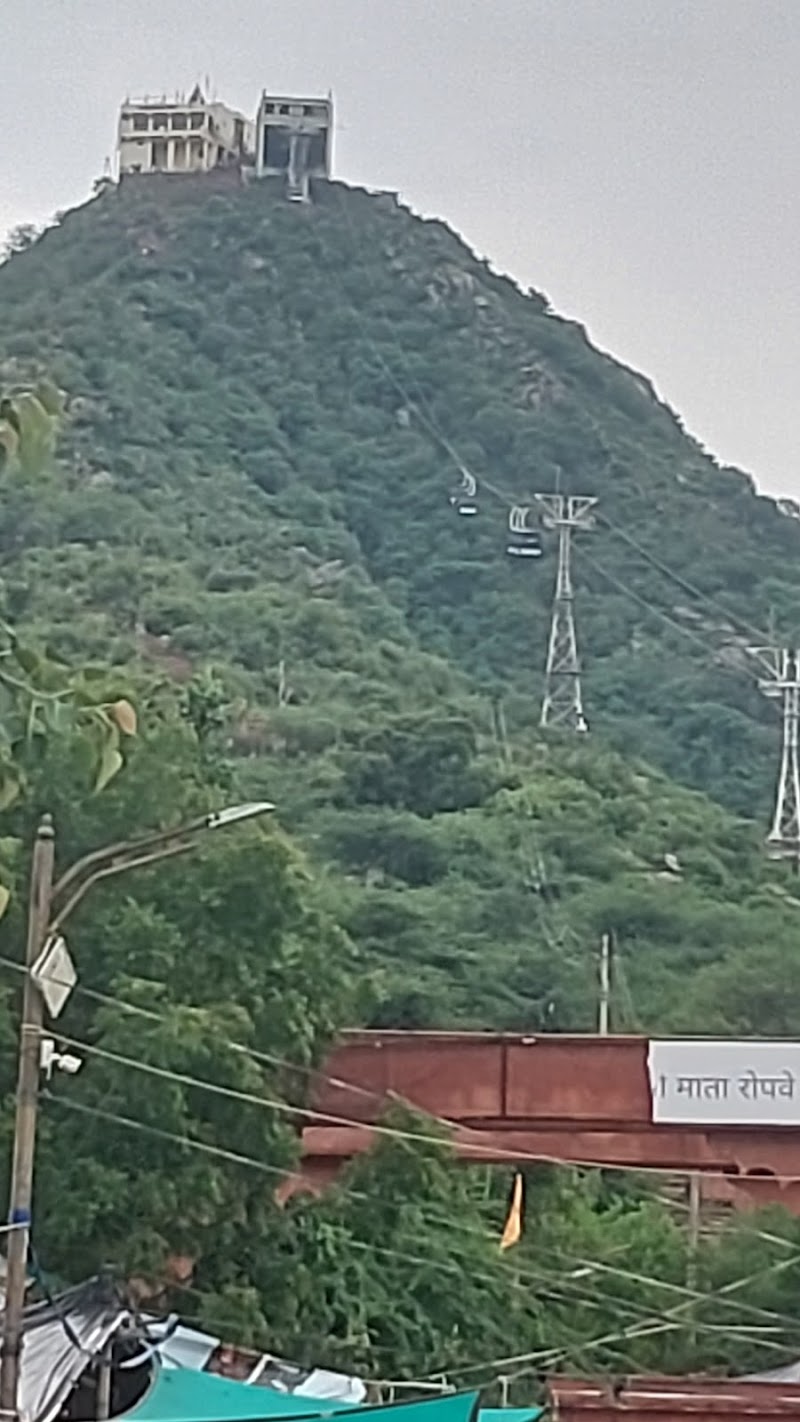 Savitri Mata, Pushkar Ropeway by DRIL - Savitri Mata, Pushkar Ropeway by DRIL, FHQ2+VFJ, Badi Basti, Pushkar, Rajasthan 305022, India