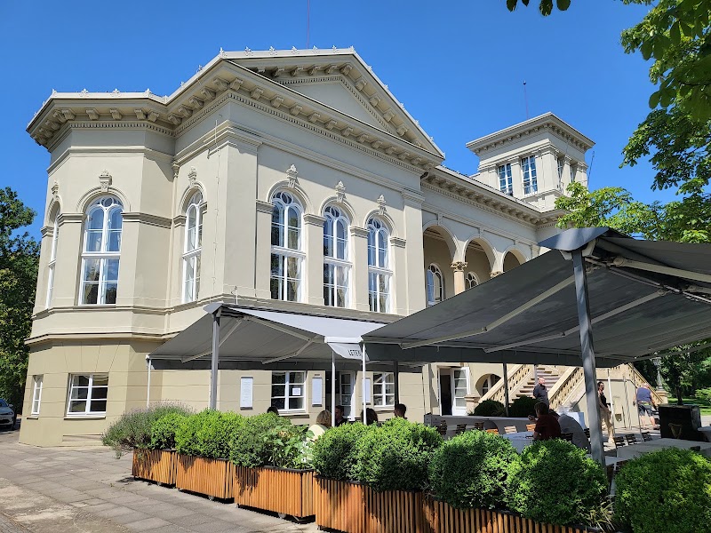 Zahrádky Letná Beer Garden - Zahrádky Letná Beer Garden Letenské sady 341, 170 00 Praha 7-Holešovice, Czechia