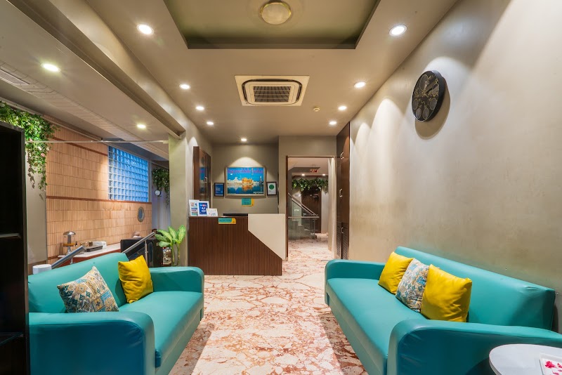 Cosy Grand @Chanakyapuri by The Cosy Hotels - Cosy Grand @Chanakyapuri by The Cosy Hotels Aradhana Enclave, 13, Ring Rd, Sector 13 R K Puram, R. K. Puram, Sector - 13, New Delhi, Delhi 110066, India