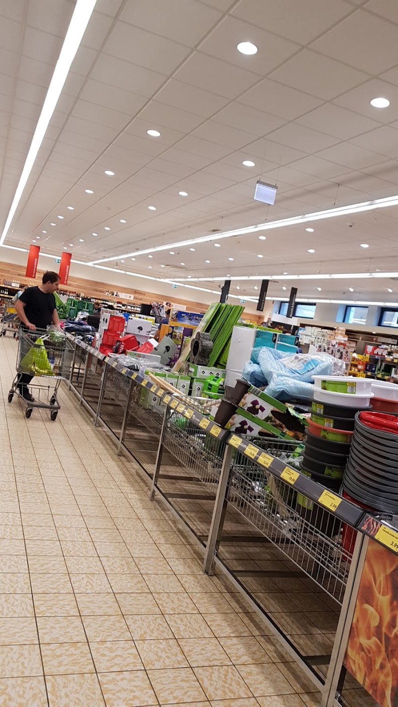 ALDI SUISSE Neuchâtel - ALDI SUISSE Neuchâtel, Rue des Draizes 7, 2000 Neuchâtel, Switzerland