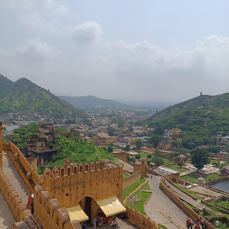 Ganesh Pol - Ganesh Pol Amer Road, JAIGARH FORT, Devisinghpura, Amer, Rajasthan 302028, India