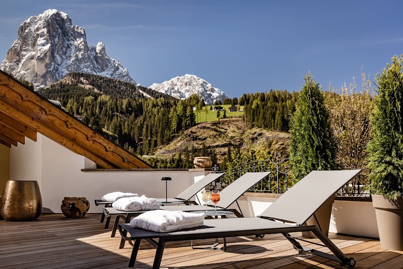 Apartments Belaval - Apartments Belaval Via Dursan, 37, 39047 Santa Cristina Valgardena BZ, Italy