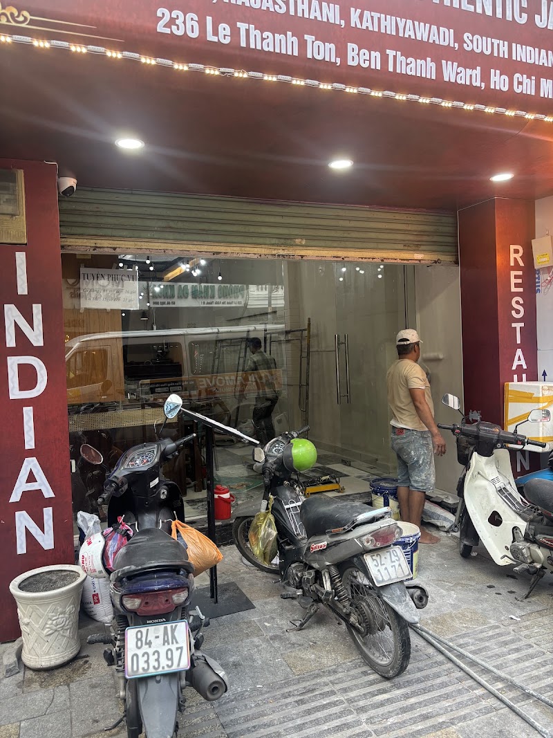 Dwarkesh Kathiyawadi Indian Restaurant - Dwarkesh Kathiyawadi Indian Restaurant 236 Lê Thánh Tôn, P, Bến Thành, Hồ Chí Minh 70000, Vietnam