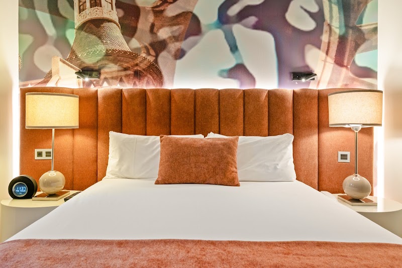 Hotel Indigo Barcelona - Plaza Catalunya by IHG - Hotel Indigo Barcelona - Plaza Catalunya by IHG Gran Via de les Corts Catalanes, 629, Eixample, 08010 Barcelona, Spain
