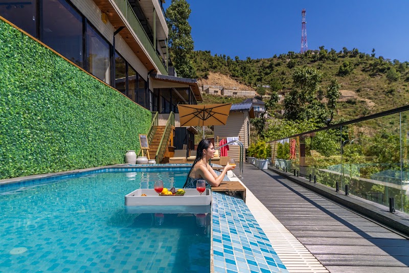 The English Country House Resort & Spa - The English Country House Resort & Spa, Village, kaplani tehri Dhnaulti road, Mussoorie, Uttarakhand 248179, India
