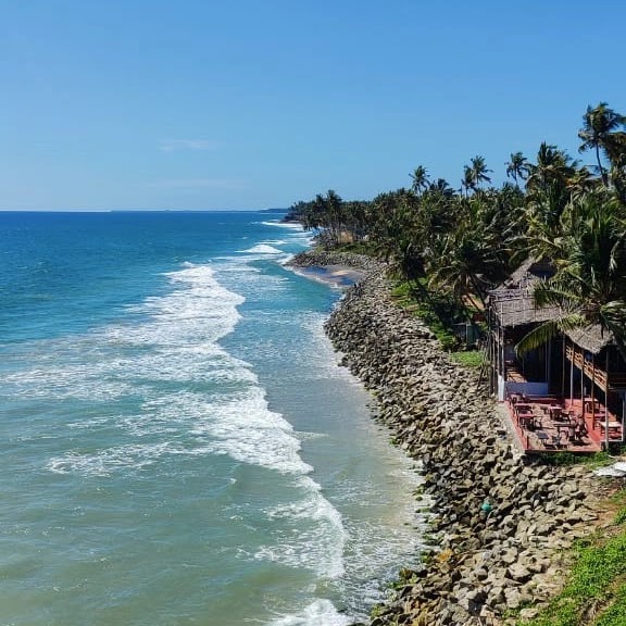 Black Beach Resort - Black Beach Resort 1/132 G, Thiruvambadi Rd, N Cliff Rd, Varkala, Kerala 695141, India