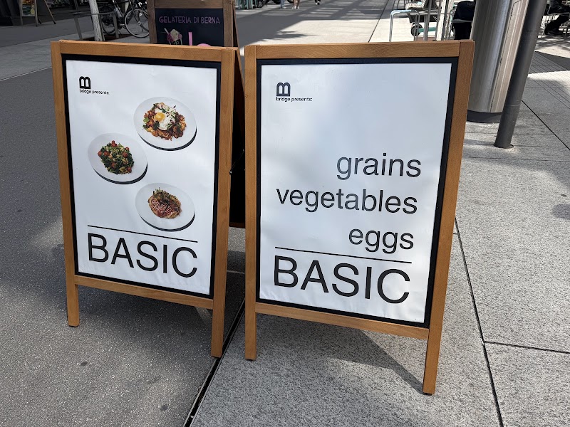 Basic - Basic Eisgasse 20, Europaallee 22, 8004 Zürich, Switzerland
