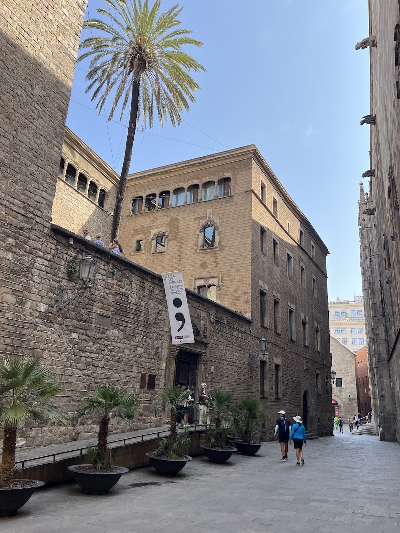 Casa de l'Ardiaca - Casa de l'Ardiaca Carrer de Santa Llúcia, 1, Ciutat Vella, 08002 Barcelona, Spain