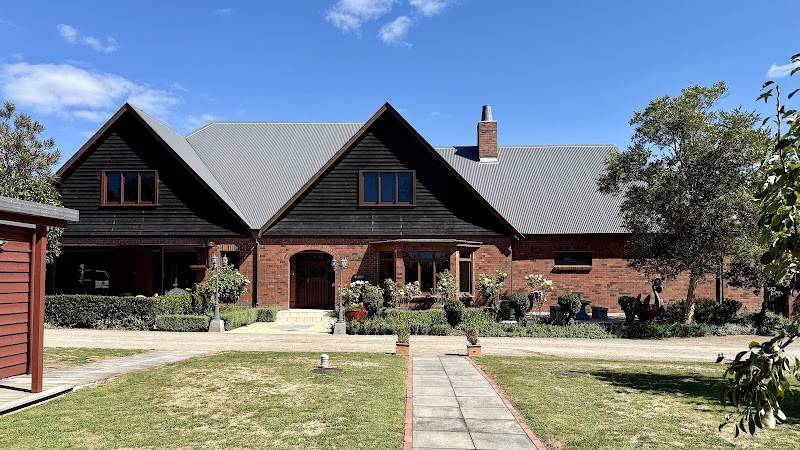 Lake Karapiro Lodge - Lake Karapiro Lodge 1829F Tirau Road RD1 Tirau, Karapiro 3484, New Zealand