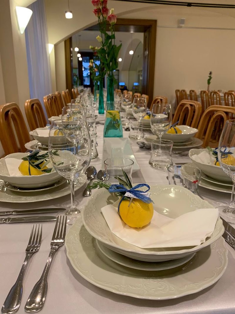 TURQUOISE Mediterranean Brasserie - TURQUOISE Mediterranean Brasserie Široká 1, 110 00 Praha 1-Josefov, Czechia