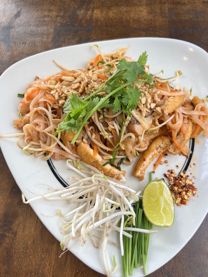 Everyday Vegan Food & Coffee Da Nang - Everyday Vegan Food & Coffee Da Nang 45 Hoàng Kế Viêm, Ngũ Hành Sơn, Đà Nẵng 55000, Vietnam