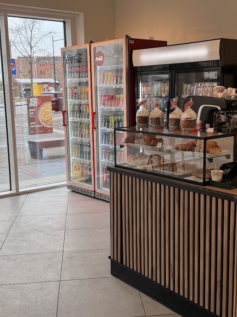 A. Central Shop & Cafe - A. Central Shop & Cafe Bloch-Bauer-Promenade 4/1A, 1100 Wien, Austria