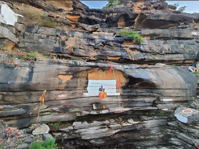 Hanuman Dhara Mandir - Hanuman Dhara Mandir, Naya Gaon, Chitrakoot, Madhya Pradesh 485334, India