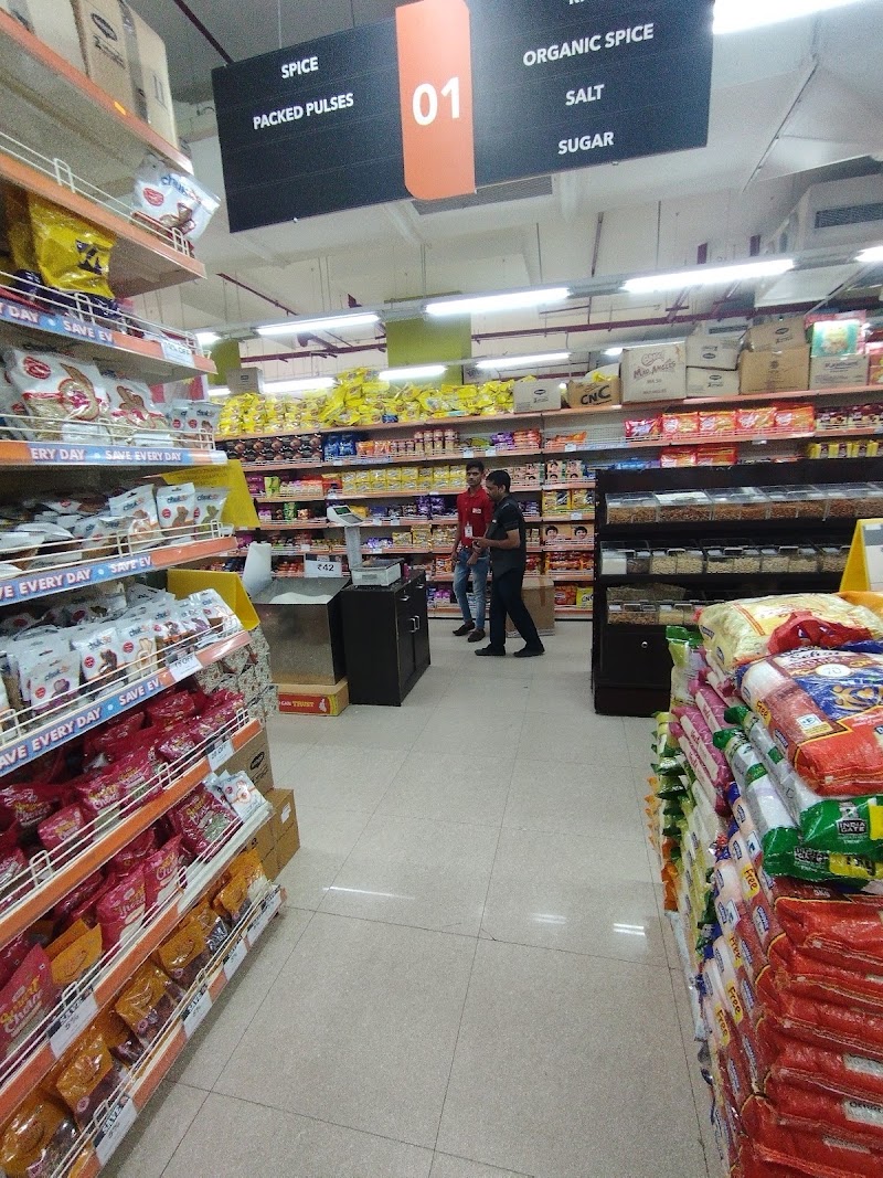 Metro World Mall - Metro World Mall District Centre, Huda Market Rd, Block B, Sector 56, Gurugram, Haryana 122011, India
