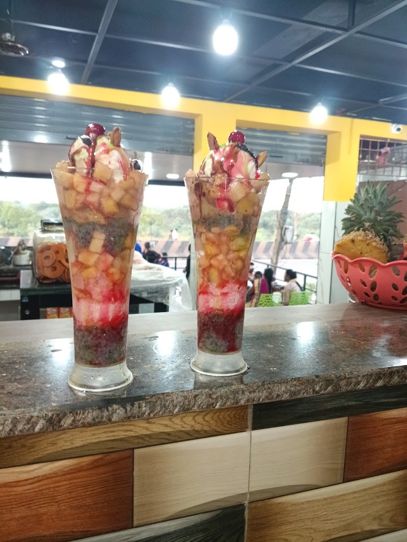 HIWAY CAFE - HIWAY CAFE Jeeva nager Edapalayam, TH road, Red Hills, Chennai, Nallur, Tamil Nadu 600052, India