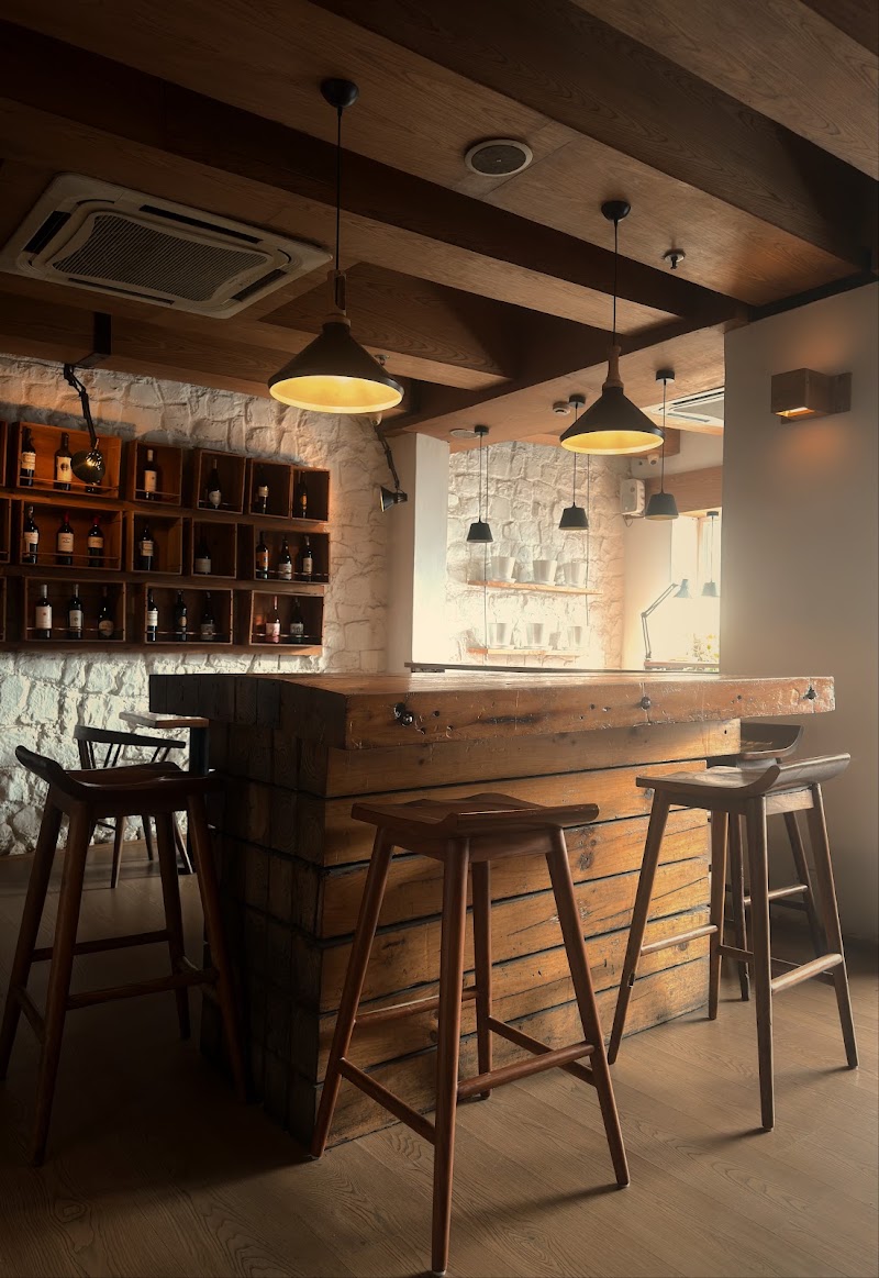 Perch Wine & Coffee Bar - Perch Wine & Coffee Bar 71, Khan Market, Rabindra Nagar, New Delhi, Delhi 110003, India
