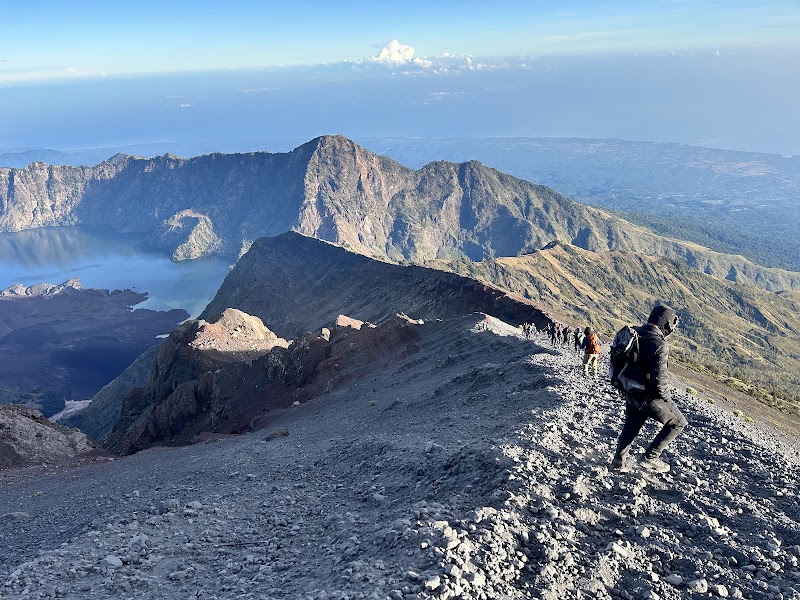 Mount Rinjani National Park - Mount Rinjani National Park, Semeru, Senaru, Kec. Bayan, Kabupaten Lombok Utara, Nusa Tenggara Bar. 83354, Indonesia