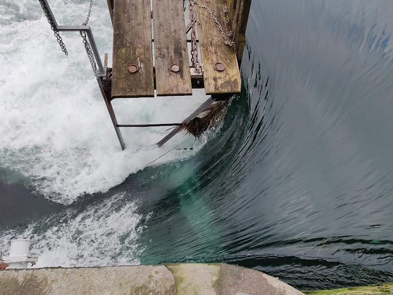 Lucerne Needle Dam - Lucerne Needle Dam Reusssteg, 6003 Luzern, Switzerland